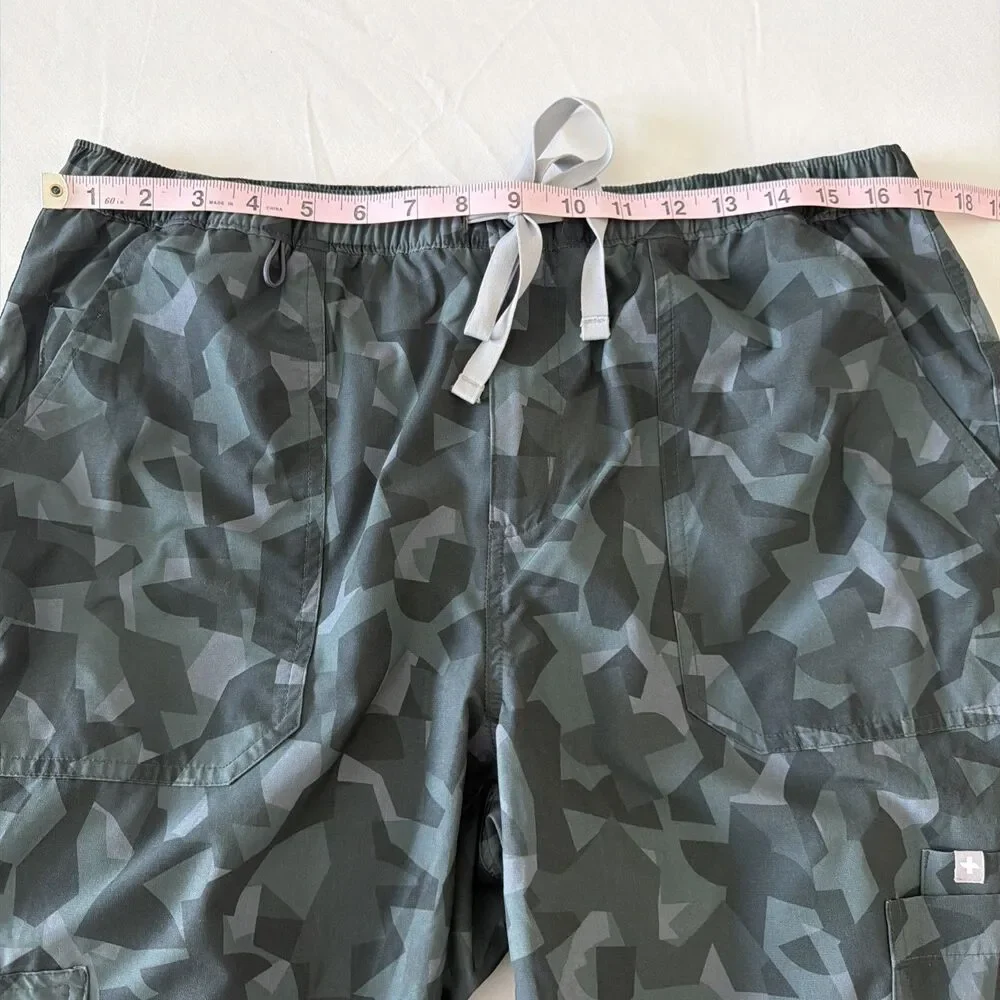 FIGS Mens L Technical Collection Cairo Camo Scrub Pants Cargo Freex Lined Zip Ex